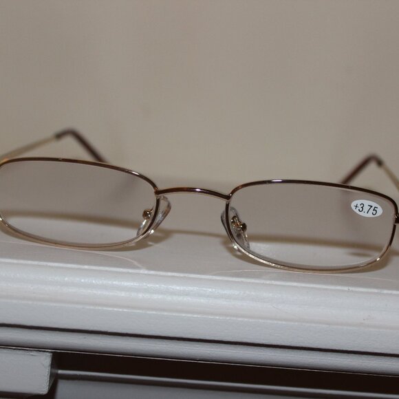 Hilco Reading Glasses +3.75 (VR106) - Picture 1 of 5